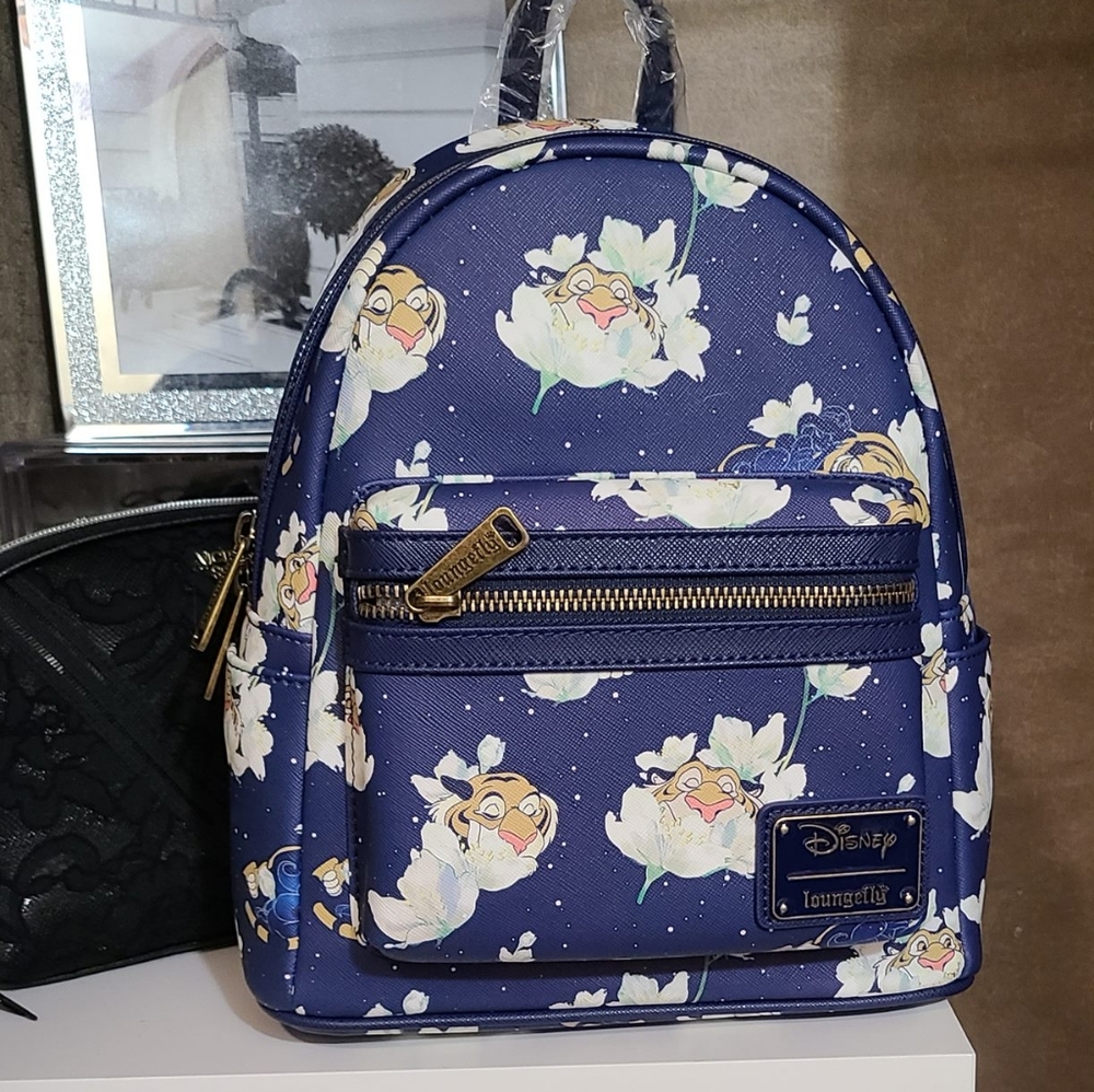 Loungefly Rajah starry night